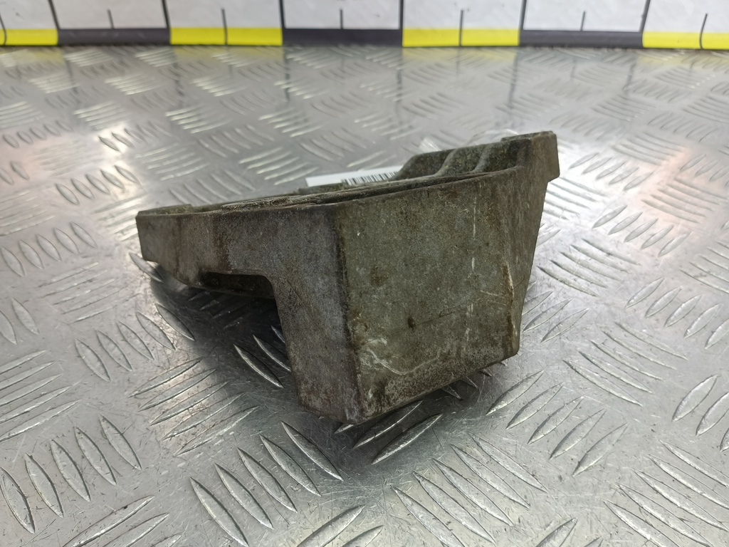 кронштейн кпп FORD MONDEO Mondeo 1376892, 980 рублей, Москва