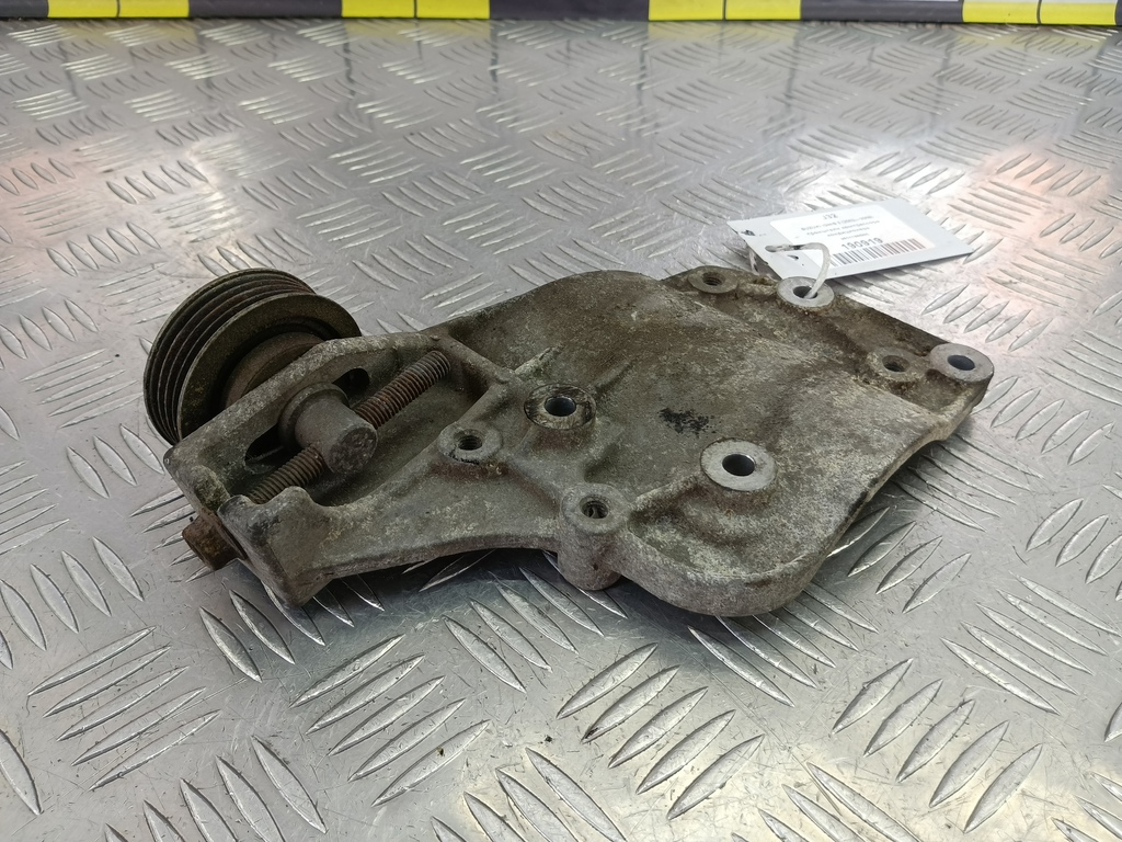 кронштейн компрессора кондиционера SUZUKI IGNIS 1.5 MT (99 л.с.)Ignis  II (2003—2008) Хетчбэк 9511186G00, 980 рублей, Москва