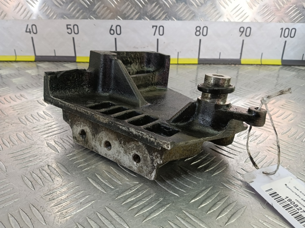 кронштейн двигателя (двс) Opel Antara 2.0 CDTi 4WD MT (127 л.с.)Antara  I (2006—2011) Внедорожник 4805336, 3390 рублей, Москва