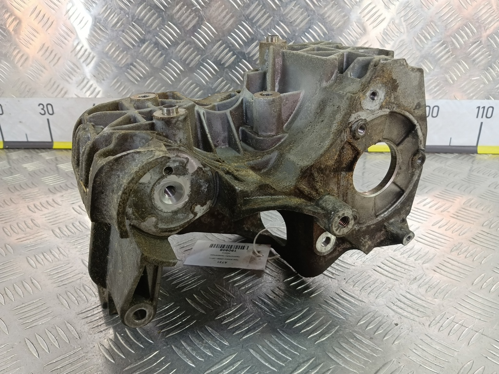 кронштейн генератора Opel Antara  4805515, 1210 рублей, Москва