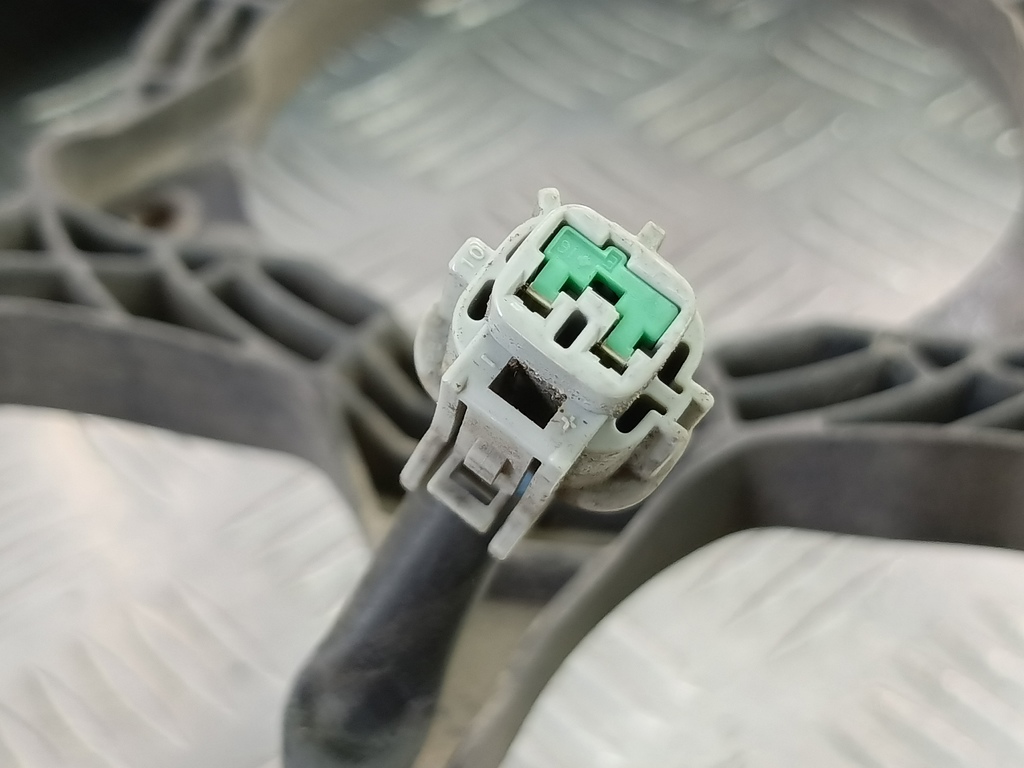 диффузор вентилятора (кожух) MITSUBISHI LANCER  MR968365, 2010 рублей, Москва