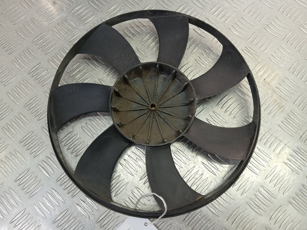 крыльчатка вентилятора Hyundai GETZ 1.3 AT (85 л.с.)Getz  I (2002—2005) Хетчбэк 252312D000, 1550 рублей, Москва