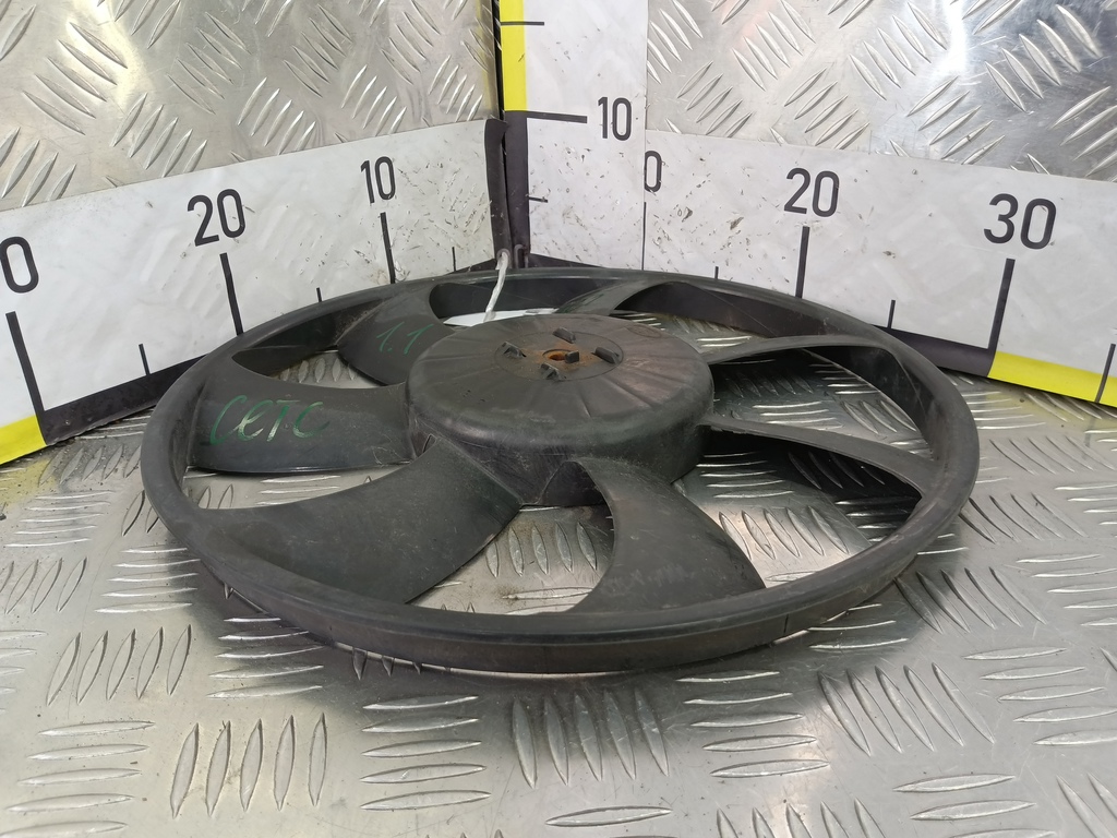 крыльчатка вентилятора Hyundai GETZ 1.3 AT (85 л.с.)Getz  I (2002—2005) Хетчбэк 252312D000, 1550 рублей, Москва