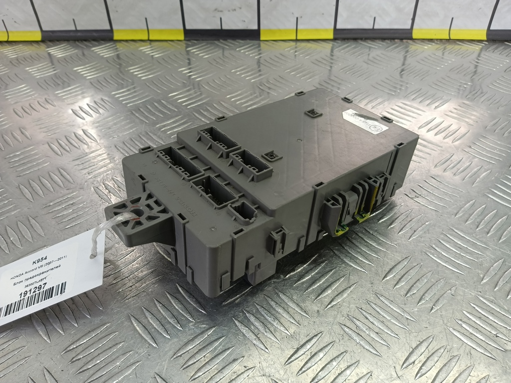 блок предохранителей HONDA Accord 2.4 AT (177 л.с.)Accord  VIII (2007—2011) Седан 38200TL1E71, 2130 рублей, Москва