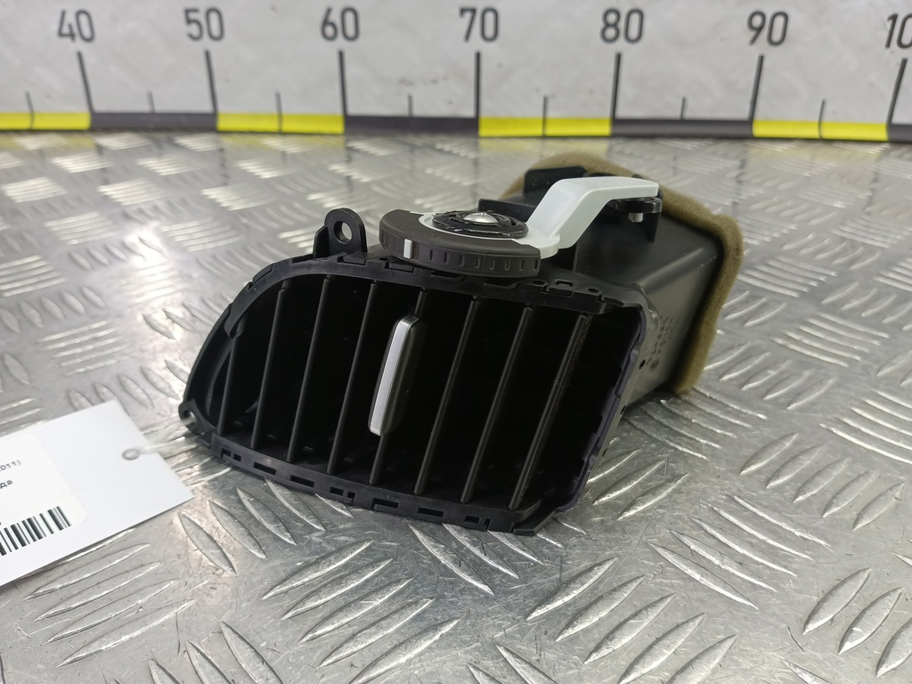 решетка воздуховода HONDA Accord 2.4 AT (177 л.с.)Accord  VIII (2007—2011) Седан 77615TL0G01ZB, 3279 рублей, Москва