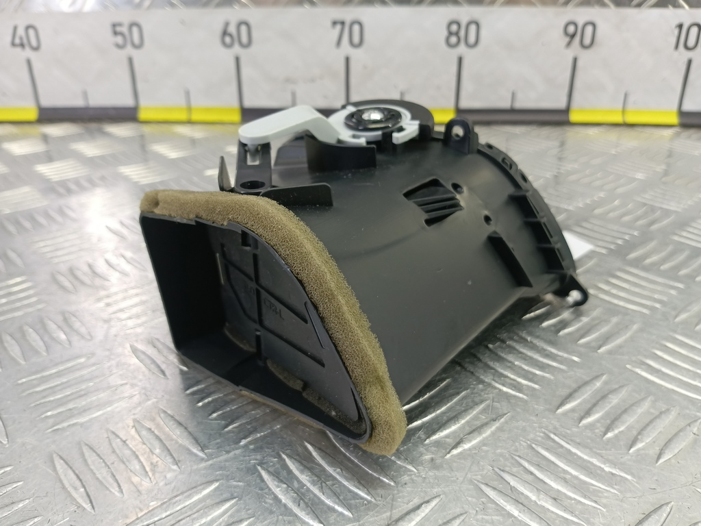 решетка воздуховода HONDA Accord 2.4 AT (177 л.с.)Accord  VIII (2007—2011) Седан 77615TL0G01ZB, 3279 рублей, Москва