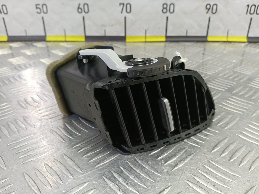 решетка воздуховода HONDA Accord 2.4 AT (177 л.с.)Accord  VIII (2007—2011) Седан 77610TL0G01ZB, 860 рублей, Москва