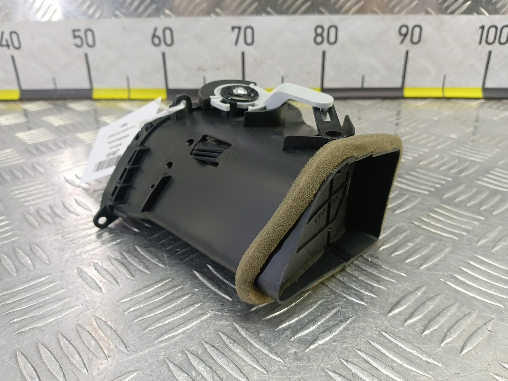 решетка воздуховода HONDA Accord 2.4 AT (177 л.с.)Accord  VIII (2007—2011) Седан 77610TL0G01ZB, 860 рублей, Москва