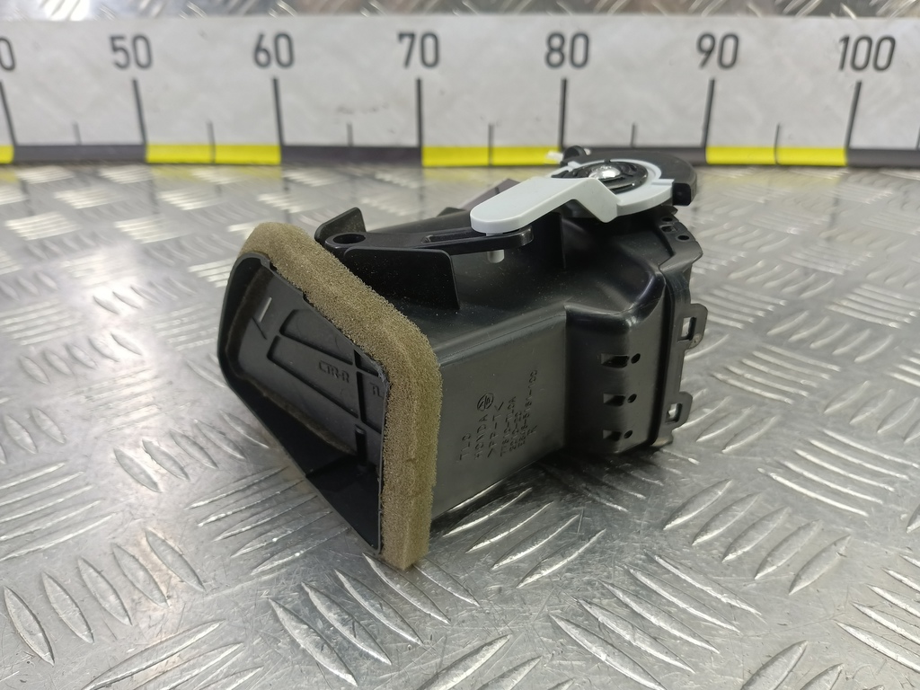 решетка воздуховода HONDA Accord 2.4 AT (177 л.с.)Accord  VIII (2007—2011) Седан 77610TL0G01ZB, 860 рублей, Москва