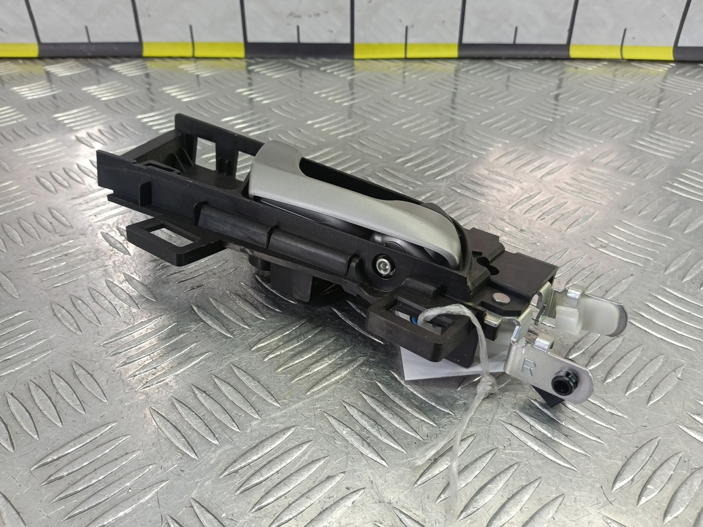 ручка двери внутренняя HONDA Accord 2.4 AT (177 л.с.)Accord  VIII (2007—2011) Седан 72120TL0G01ZA, 520 рублей, Москва