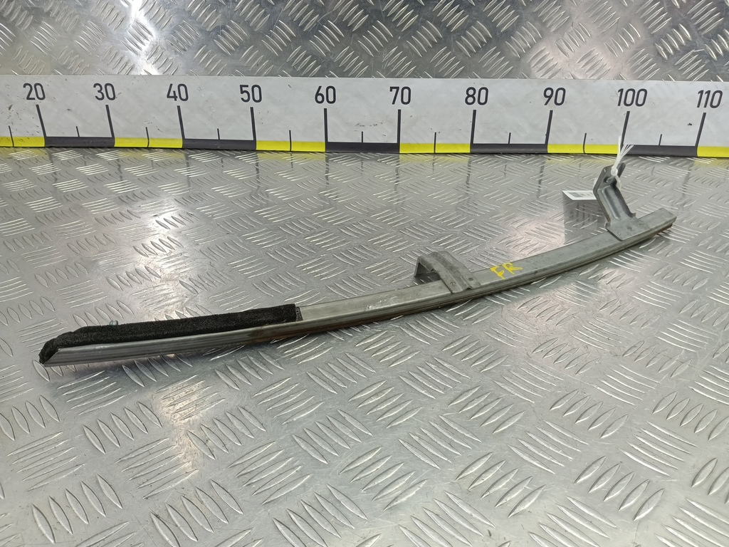 направляющая стекла двери HONDA Accord 2.4 AT (177 л.с.)Accord  VIII (2007—2011) Седан 72230TL0003, 860 рублей, Москва