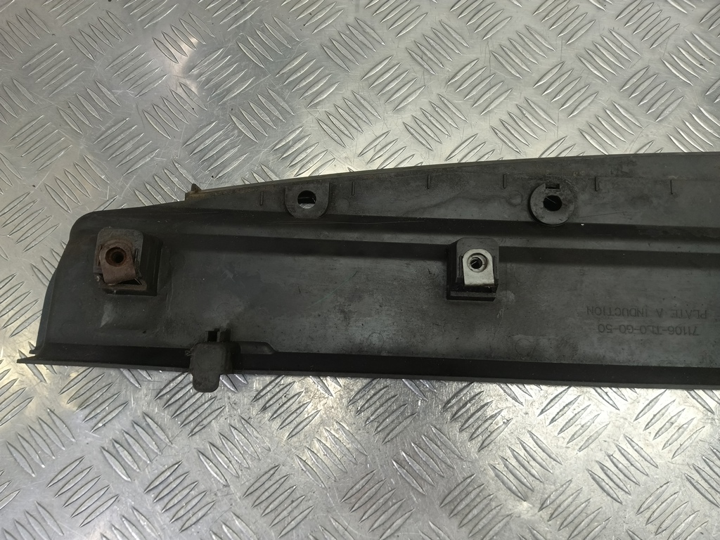 дефлектор радиатора (пыльник) HONDA Accord 2.4 AT (177 л.с.)Accord  VIII (2007—2011) Седан 71106TL0G00, 1320 рублей, Москва