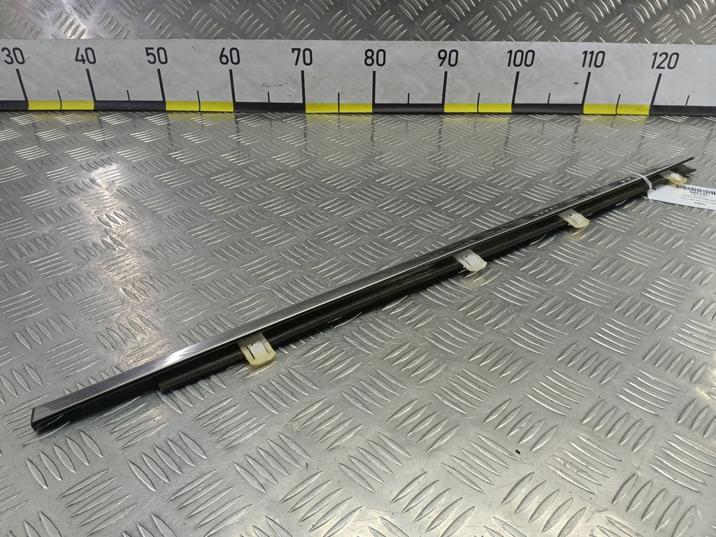 накладка двери HONDA Accord 2.4 AT (177 л.с.)Accord  VIII (2007—2011) Седан 72950TL0003, 1320 рублей, Москва