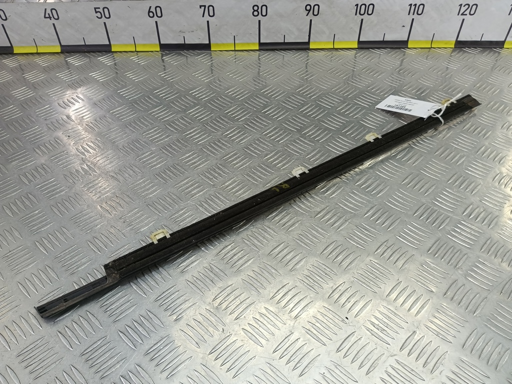 накладка двери HONDA Accord 2.4 AT (177 л.с.)Accord  VIII (2007—2011) Седан 72950TL0003, 1320 рублей, Москва