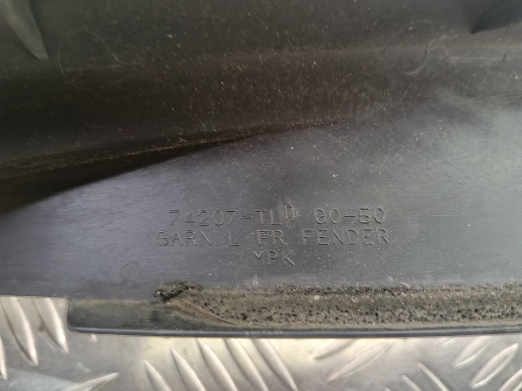 накладка крыла переднего HONDA Accord 2.4 AT (177 л.с.)Accord  VIII (2007—2011) Седан 74207TL0G00, 2010 рублей, Москва