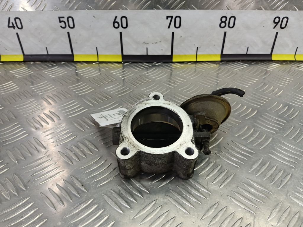 дроссельная заслонка MITSUBISHI PAJERO SPORT 2.5 MT (99 л.с.)Pajero Sport  I рестайлинг (2004—2008) Внедорожник MD333236, 2820 рублей, Москва