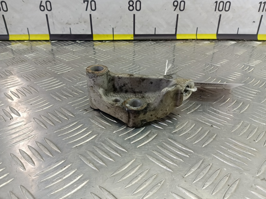 кронштейн двигателя (двс) HONDA Accord 2.4 AT (177 л.с.)Accord  VIII (2007—2011) Седан 50620TA0A00, 1900 рублей, Москва