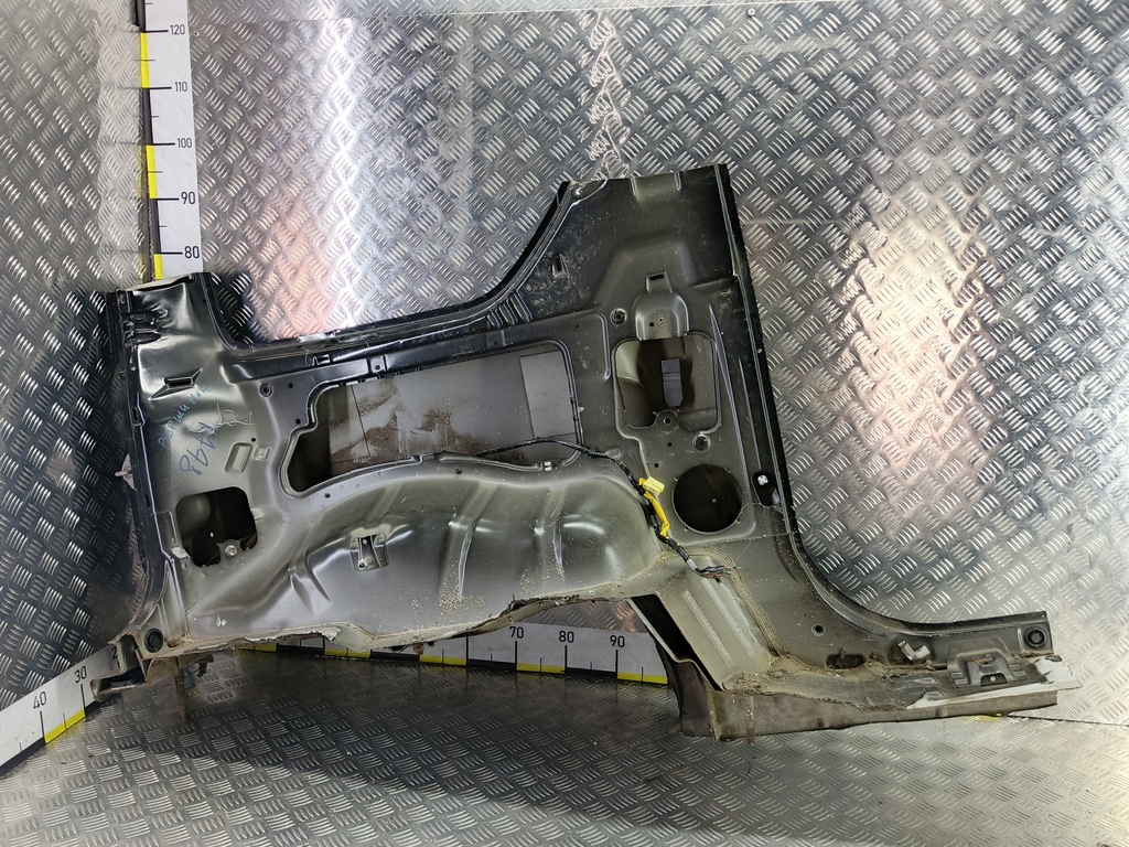 крыло SUZUKI JIMNY 1.3 MT (85 л.с.)Jimny  III рестайлинг (2005—2012) Внедорожник 6450081810P31, 29150 рублей, Москва