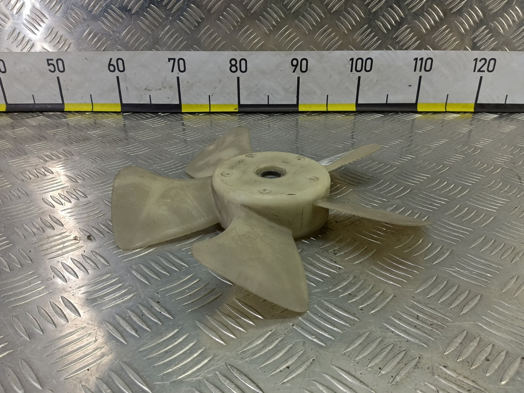 крыльчатка вентилятора SUZUKI LIANA 1.6 MT (103 л.с.)Liana  I (2001—2006) Седан 1711162D51, 1090 рублей, Москва