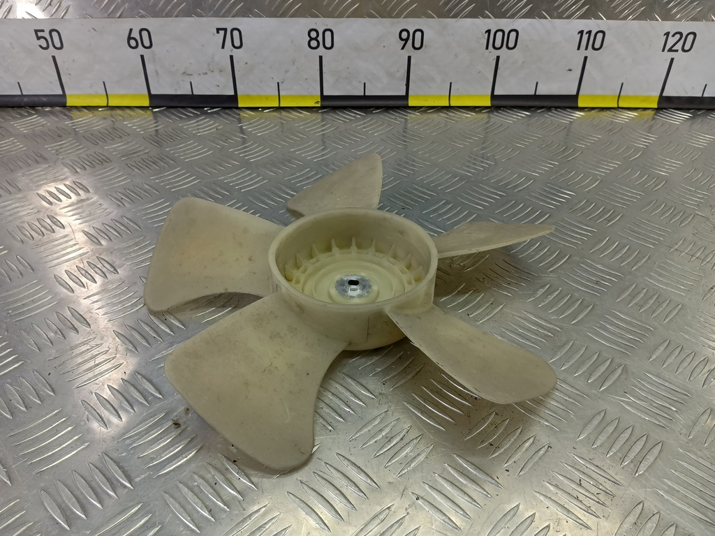 крыльчатка вентилятора SUZUKI LIANA 1.6 MT (103 л.с.)Liana  I (2001—2006) Седан 1711162D51, 1090 рублей, Москва