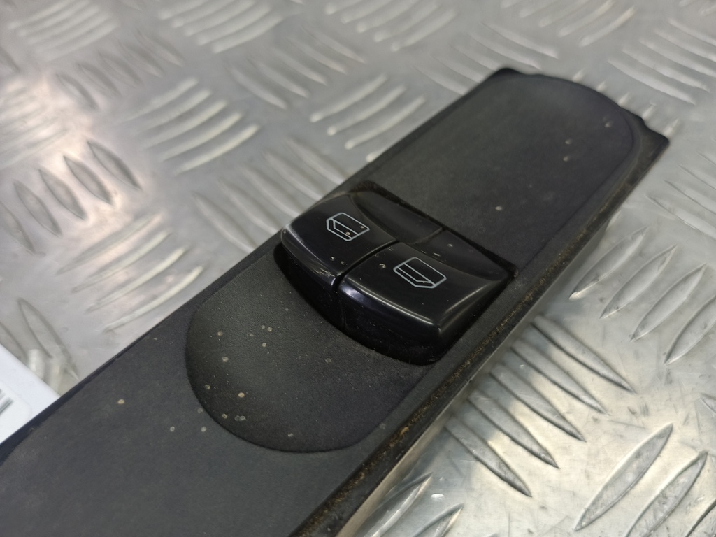 блок управления стеклоподъемниками Volkswagen Crafter  2E0959877M, 2360 рублей, Москва