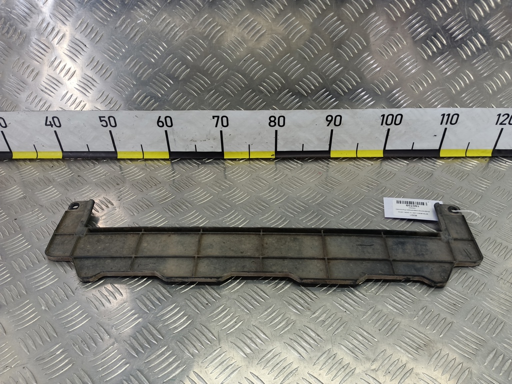 дефлектор радиатора (пыльник) MITSUBISHI L200  2.5 DI-D MT (136 л.с.)L200  IV (2006—2014) Пикап 1360A007, 980 рублей, Москва