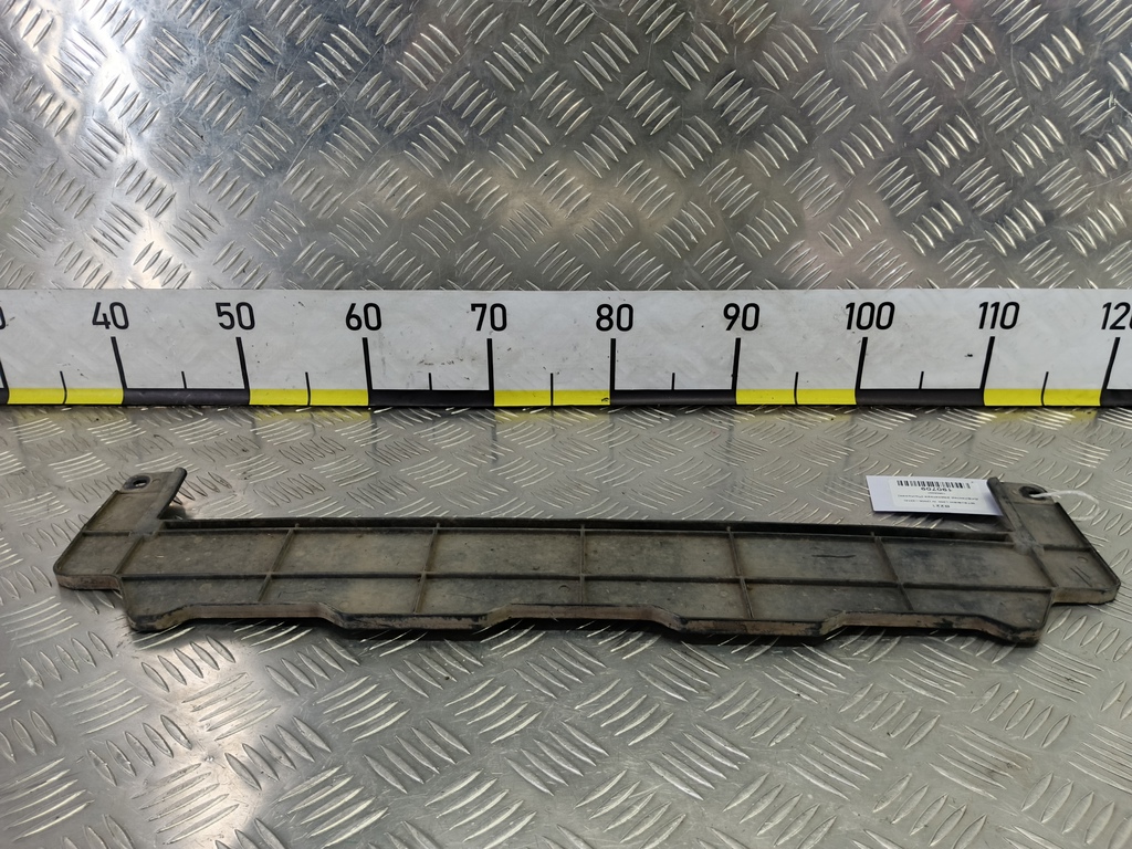 дефлектор радиатора (пыльник) MITSUBISHI L200  2.5 DI-D MT (136 л.с.)L200  IV (2006—2014) Пикап 1360A007, 980 рублей, Москва