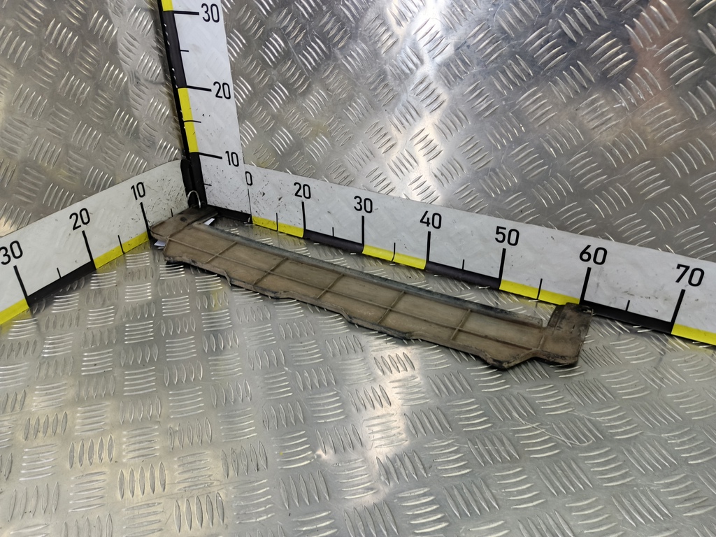 дефлектор радиатора (пыльник) MITSUBISHI L200  2.5 DI-D MT (136 л.с.)L200  IV (2006—2014) Пикап 1360A007, 980 рублей, Москва