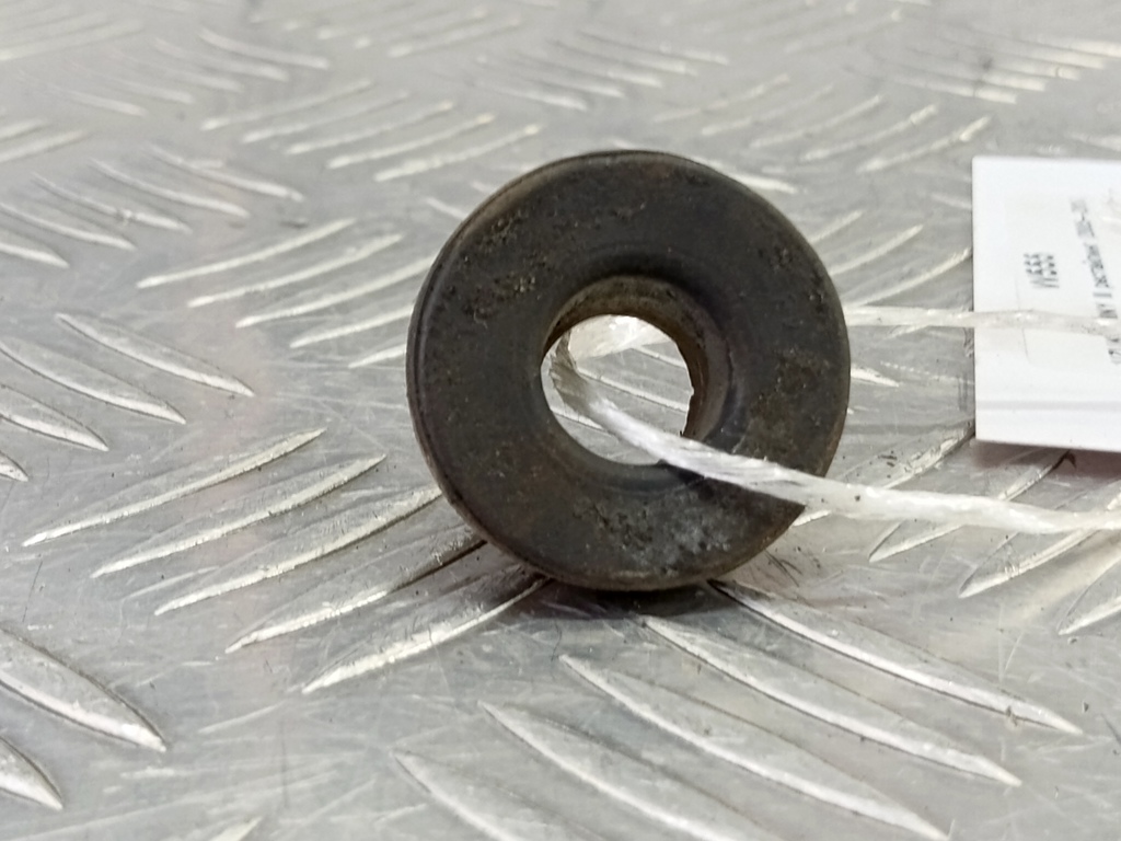 подушка радиатора SUZUKI JIMNY 1.3 4WD MT (86 л.с.)Jimny  III рестайлинг (2005—2012) Внедорожник 17812-82000, 520 рублей, Москва