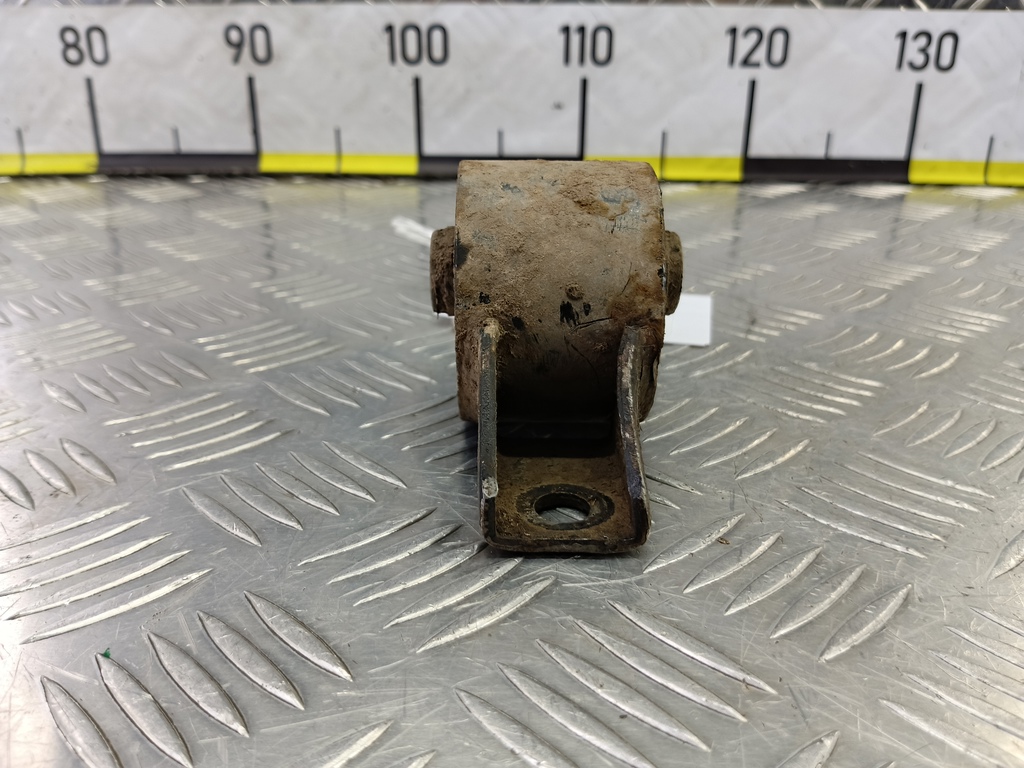 подушка редуктора MITSUBISHI PAJERO  MR374569, 980 рублей, Москва