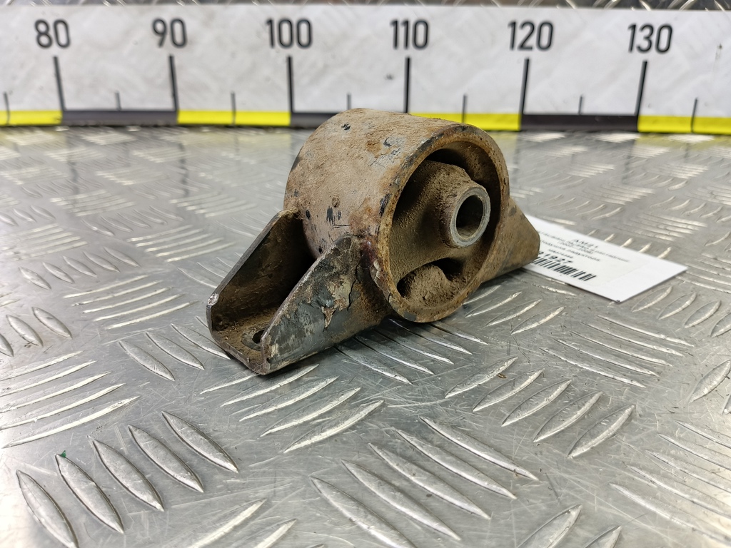 подушка редуктора MITSUBISHI PAJERO  MR374569, 980 рублей, Москва