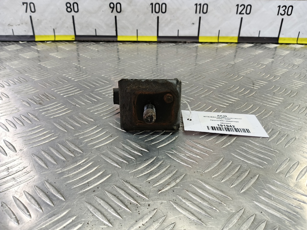 кронштейн редуктора MITSUBISHI PAJERO  MR374577, 1320 рублей, Москва
