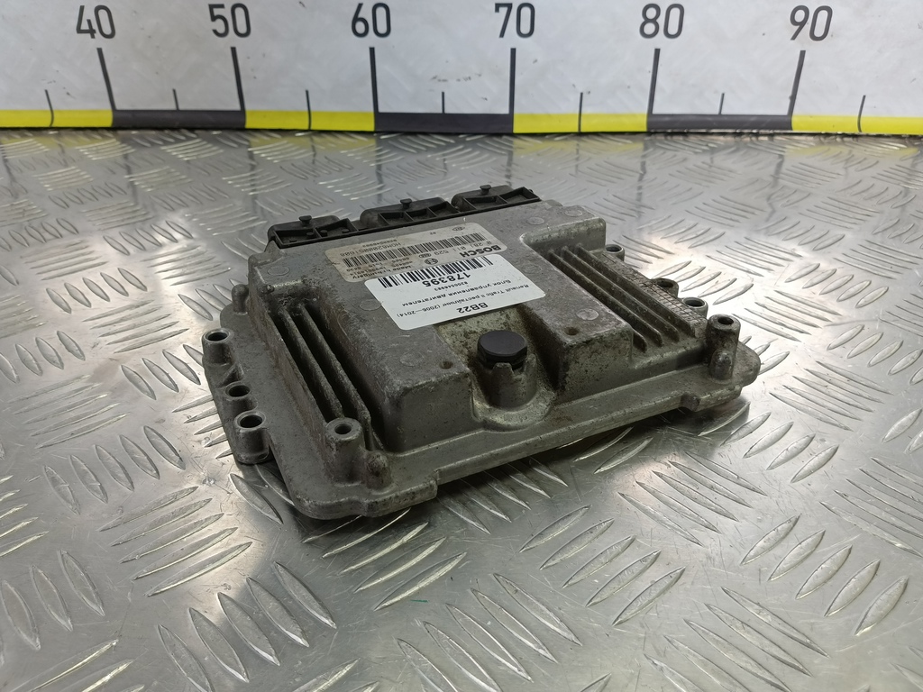 блок управления двигателем Renault Trafic  8200771825, 17650 рублей, Москва
