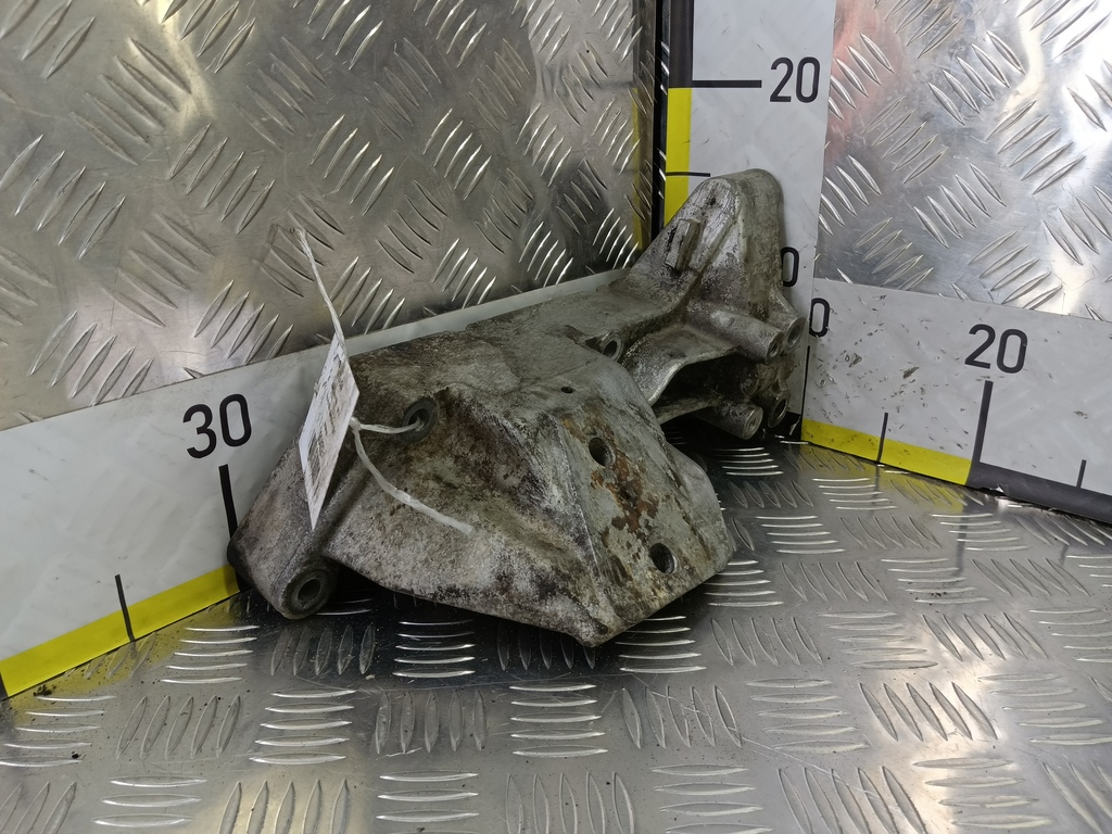 кронштейн двигателя (двс) Iveco Daily 2.3 D MT (126 л.с.)Daily  V (2011—2014) Пикап 504386159, 1550 рублей, Москва