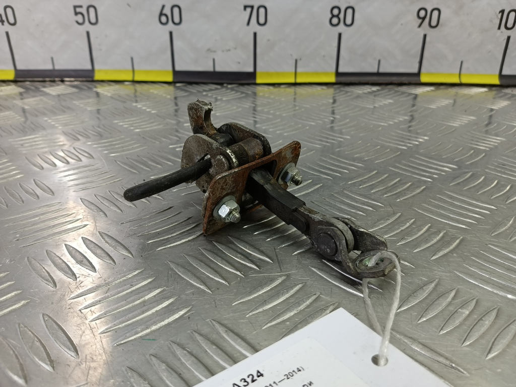 ограничитель двери Iveco Daily 2.3 D MT (126 л.с.)Daily  V (2011—2014) Пикап 3800395, 1210 рублей, Москва