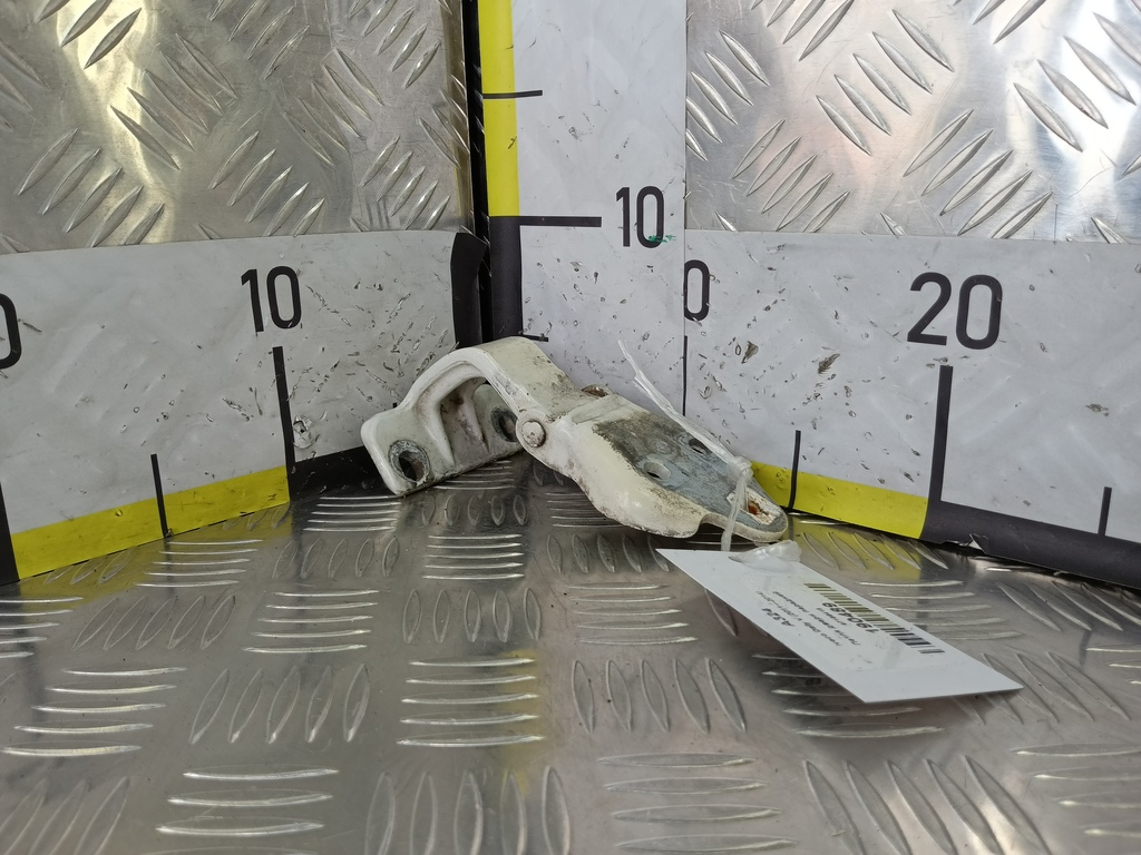 петля двери Iveco Daily 2.3 D MT (126 л.с.)Daily  V (2011—2014) Пикап 97169415, 2700 рублей, Москва