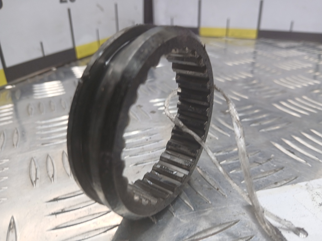 шестерня редуктора MITSUBISHI L200  2.5 DI-D 4WD MT (178 л.с.)L200  IV (2006—2014) Пикап MB620522, 1780 рублей, Москва