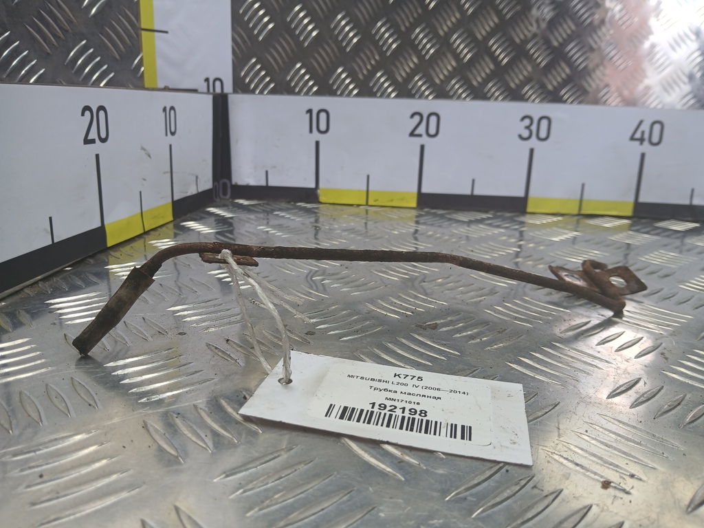 трубка масляная MITSUBISHI L200  2.5 DI-D 4WD MT (178 л.с.)L200  IV (2006—2014) Пикап MN171016, 860 рублей, Москва