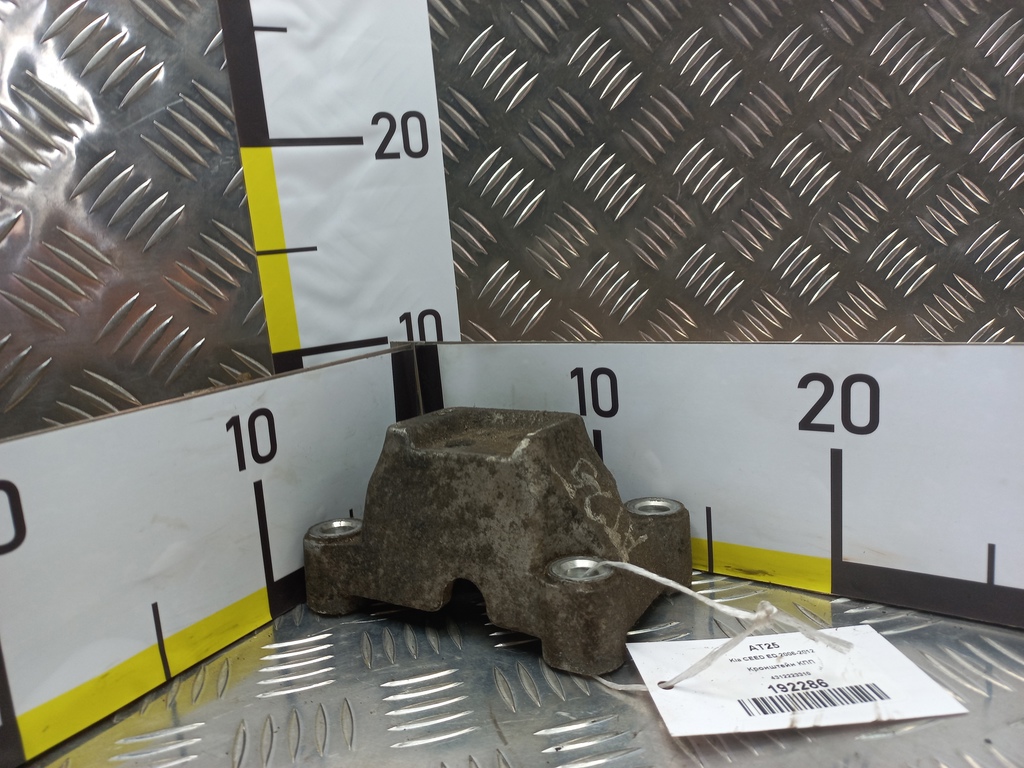 кронштейн кпп Kia Ceed  4312223310, 980 рублей, Москва