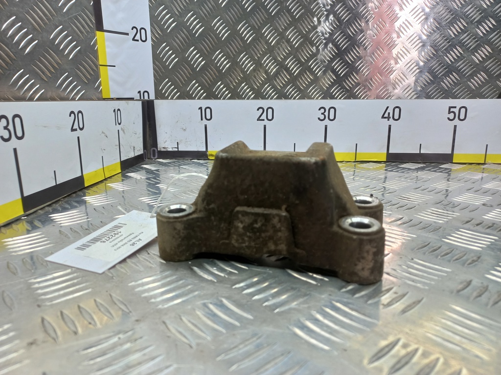 кронштейн кпп Kia Ceed  4312223310, 980 рублей, Москва