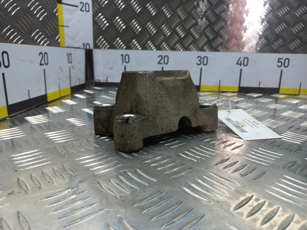 кронштейн кпп Kia Ceed  4312223310, 980 рублей, Москва