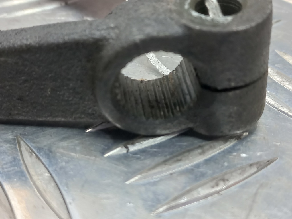 рычаг сцепления SUZUKI LIANA 1.6 MT (103 л.с.)Liana  I (2001—2006) Седан 2326670C00, 630 рублей, Москва