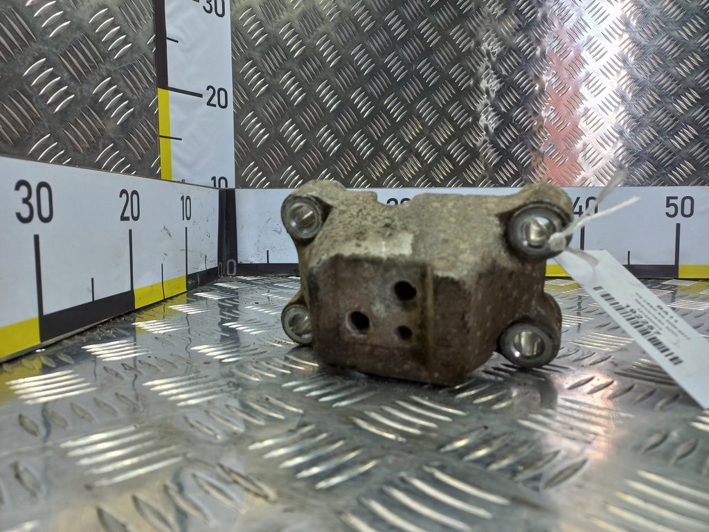 кронштейн кпп Kia Ceed  4312223310, 980 рублей, Москва