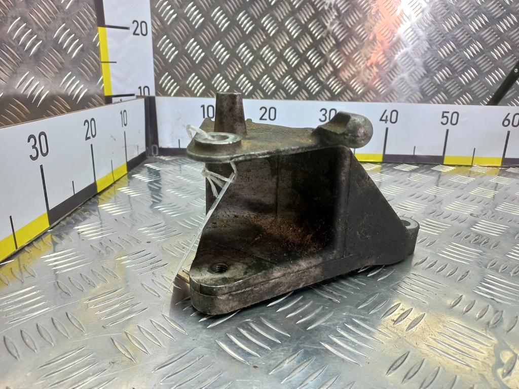 кронштейн кпп Opel ASTRA  684276, 1550 рублей, Москва