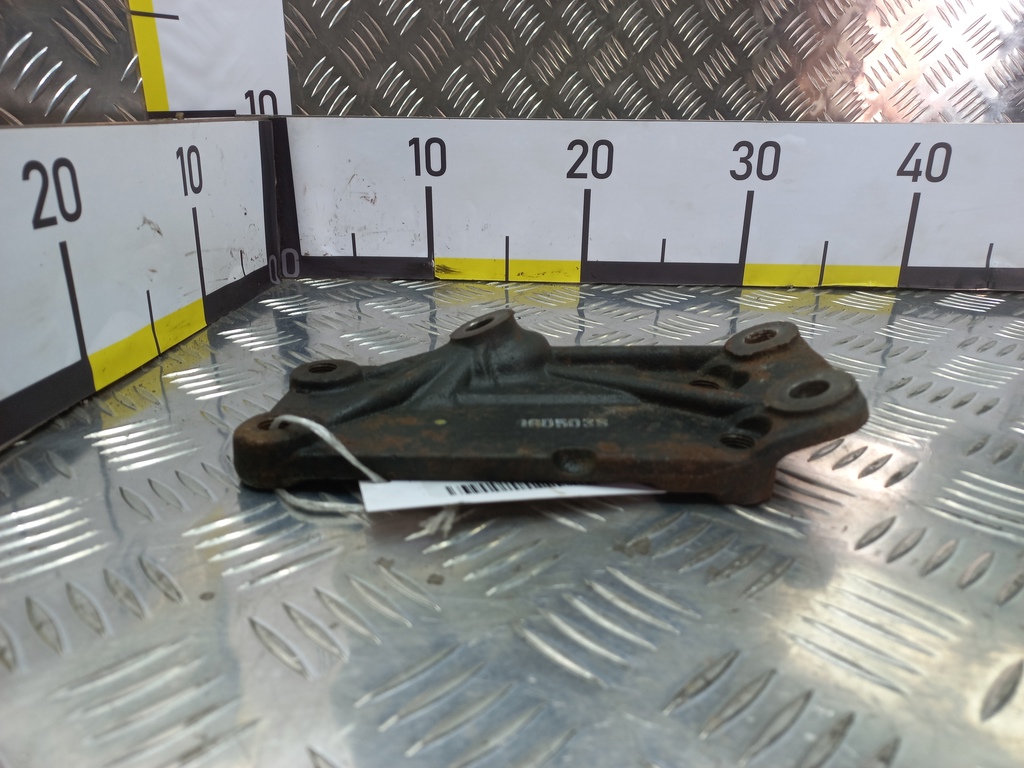 кронштейн кпп Hyundai TUCSON 2.0 CRDi AT (112 л.с.)Tucson  I (2004—2011) Внедорожник 4312124001, 630 рублей, Москва