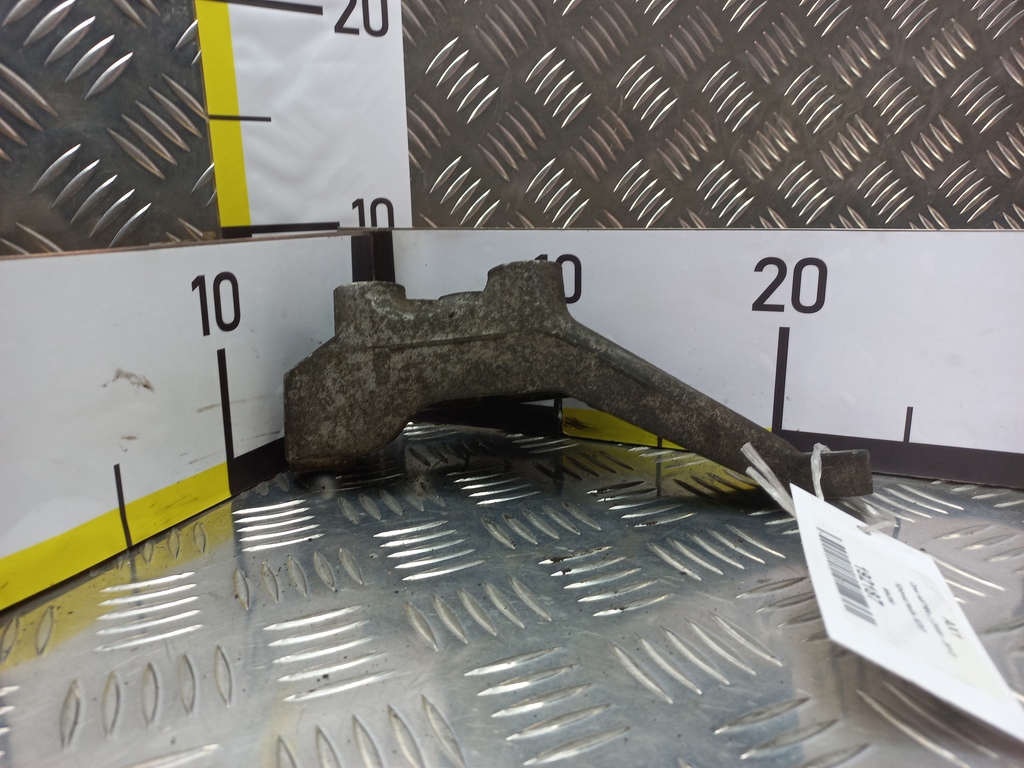 кронштейн кпп Opel ASTRA  684260, 750 рублей, Москва