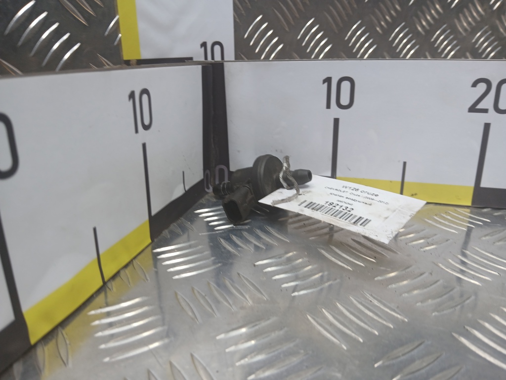 клапан воздушный CHEVROLET  Cruze 1.6 MT (109 л.с.)Cruze  I (2009—2012) Седан 55574240, 1210 рублей, Москва