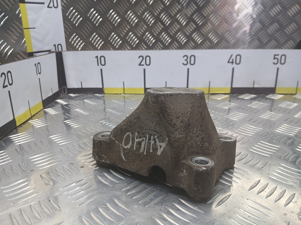 кронштейн кпп Kia RIO  4312023010, 750 рублей, Москва