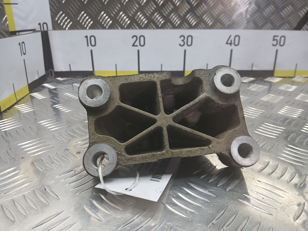 кронштейн кпп Kia RIO  4312023010, 750 рублей, Москва