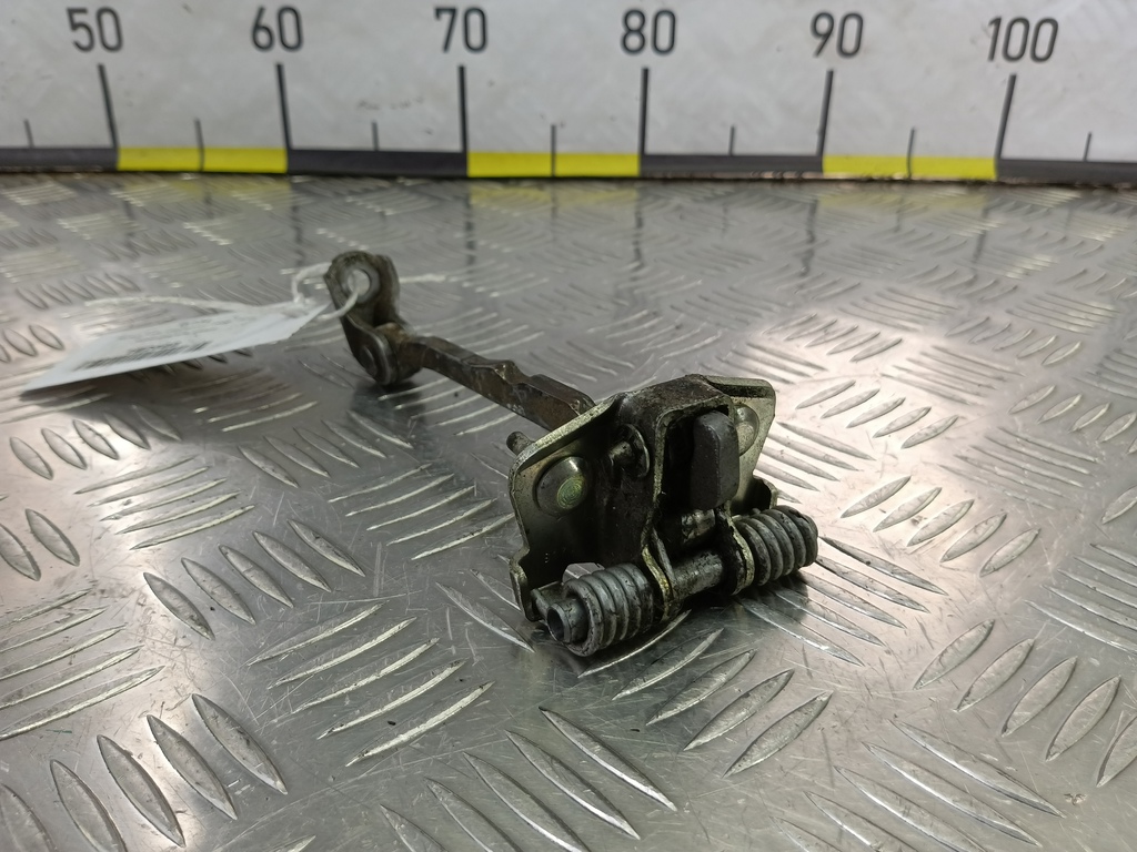 ограничитель двери Renault Trafic  7700311823, 1550 рублей, Москва